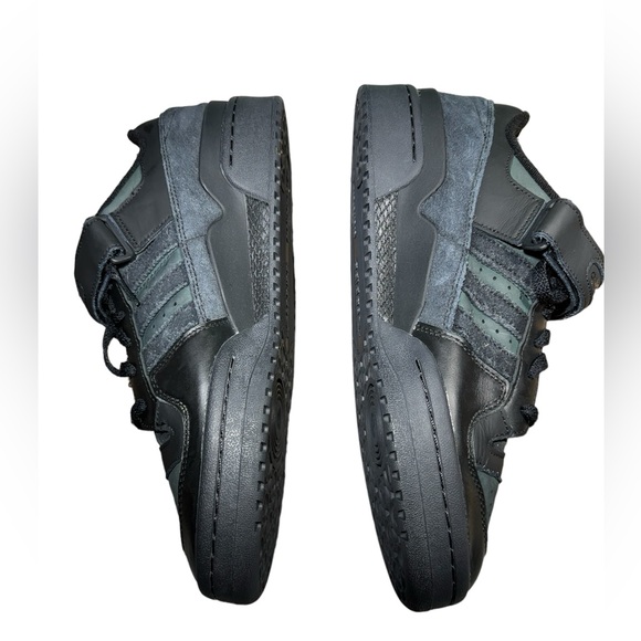 Men’s Adidas Forum Low Black - Picture 7 of 15